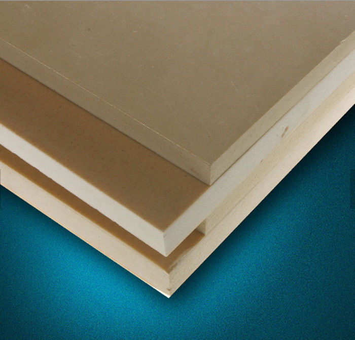 El panel duro de madera de la prenda impermeable del plástico cubre el aislamiento compuesto del mate de la madera contrachapada